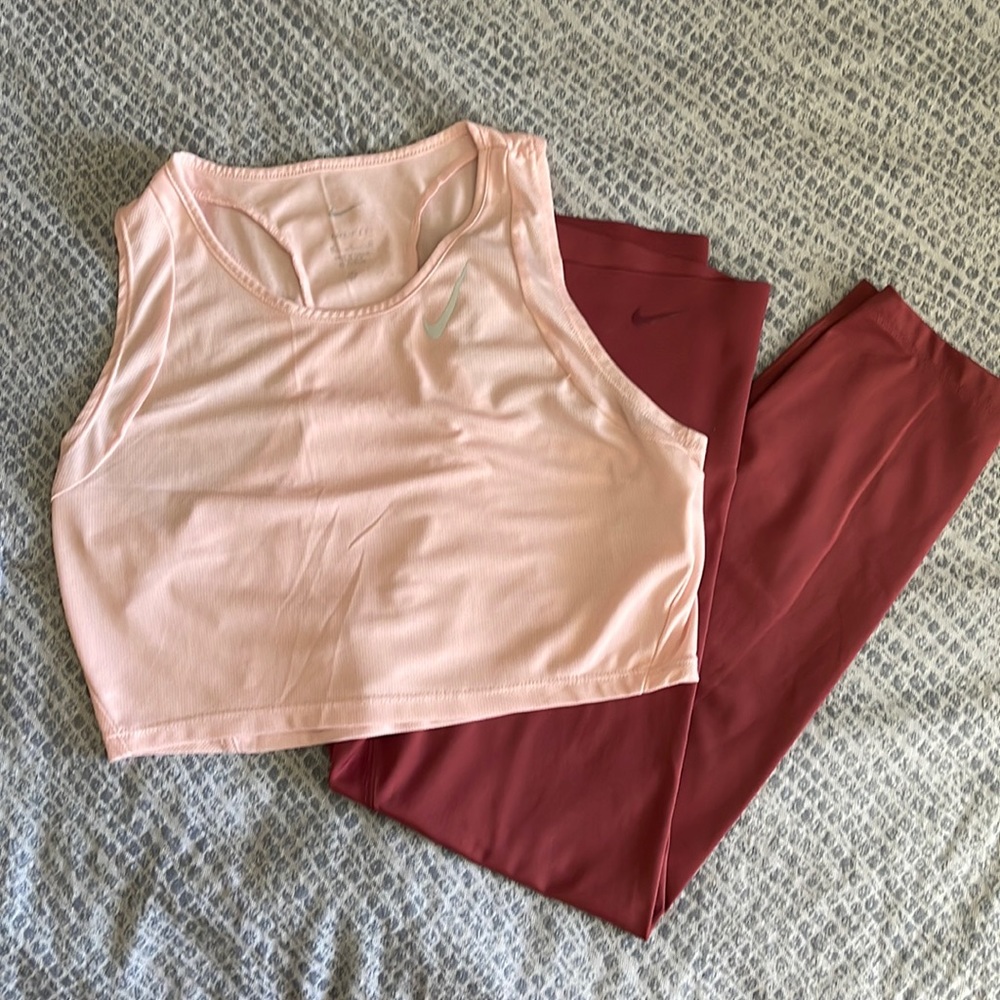 Nike womens leggings cedar clear M, Nike womens Crop top light Pink M